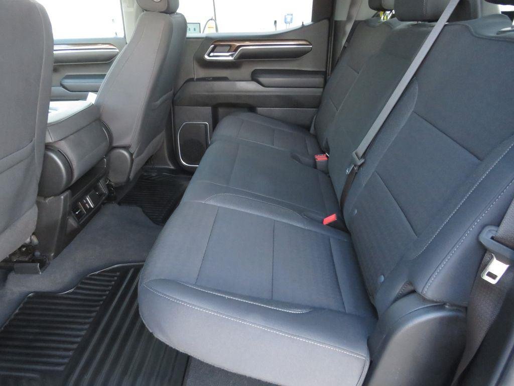 Used 2024 Summit White Chevrolet RST image 19