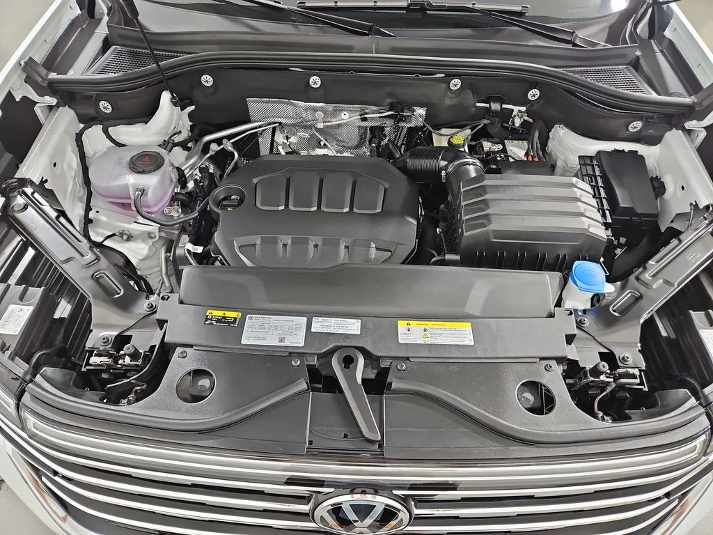 New 2026 White/off-white Volkswagen 2.0T SEL image 22