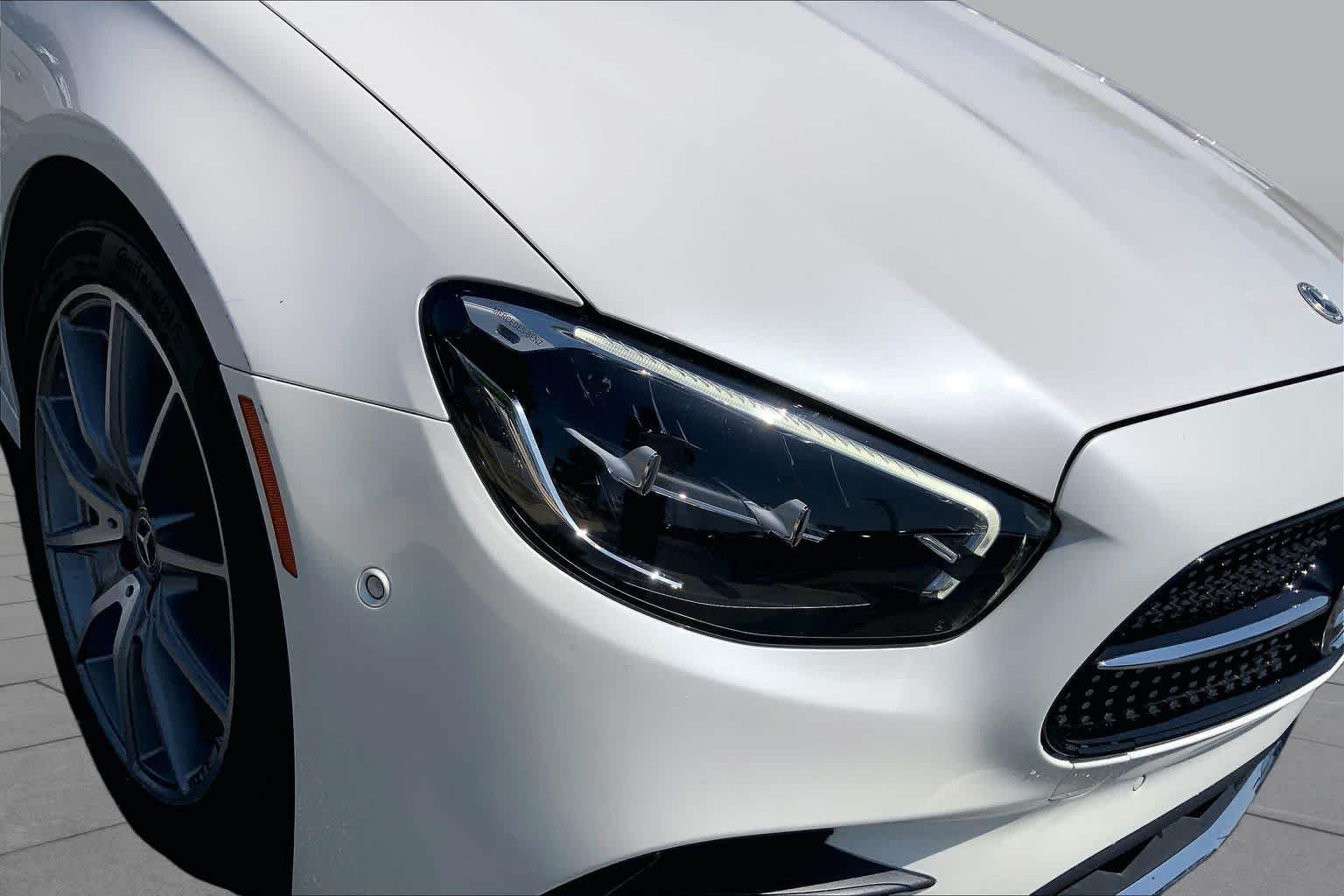 Certified Used 2022 MANUFAKTUR Diamond White Mercedes-Benz E 350 image 27