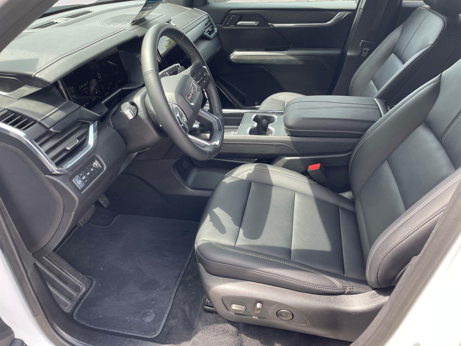 Used 2026 Summit White GMC AWD Elevation image 9