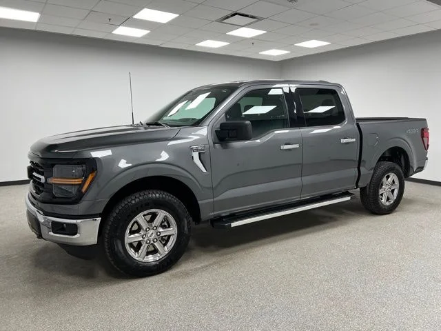 Used 2025 Gray Ford XLT image 5