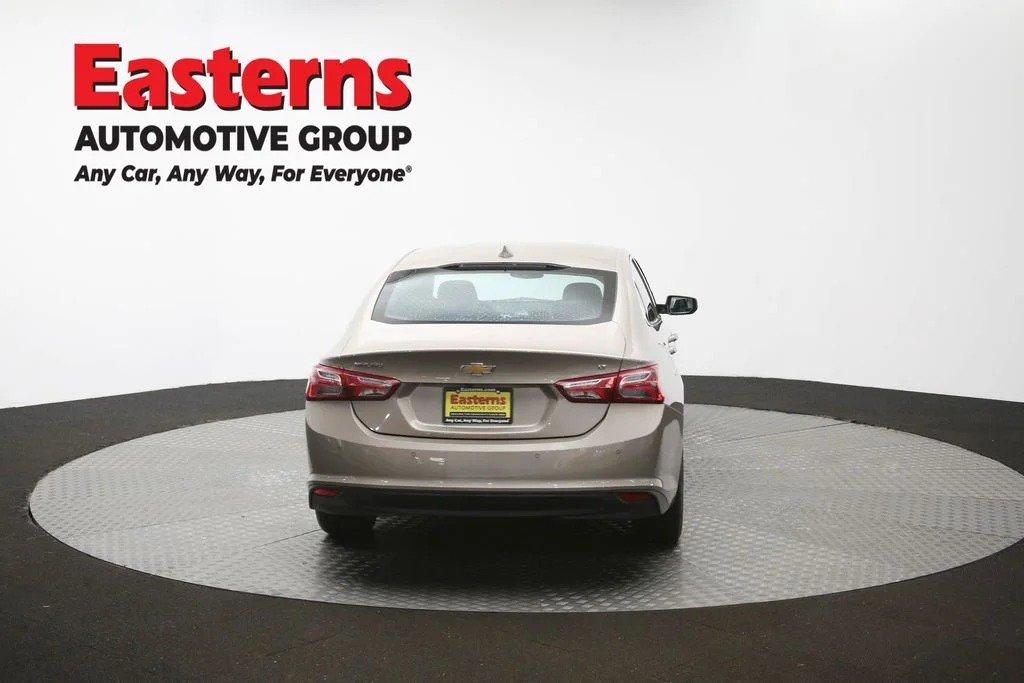 Used 2024 Gray Chevrolet LT image 40