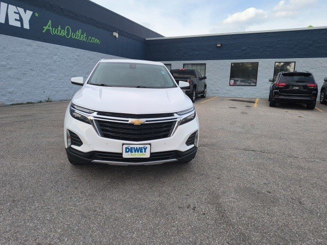 Used 2022 Summit White Chevrolet LT image 8