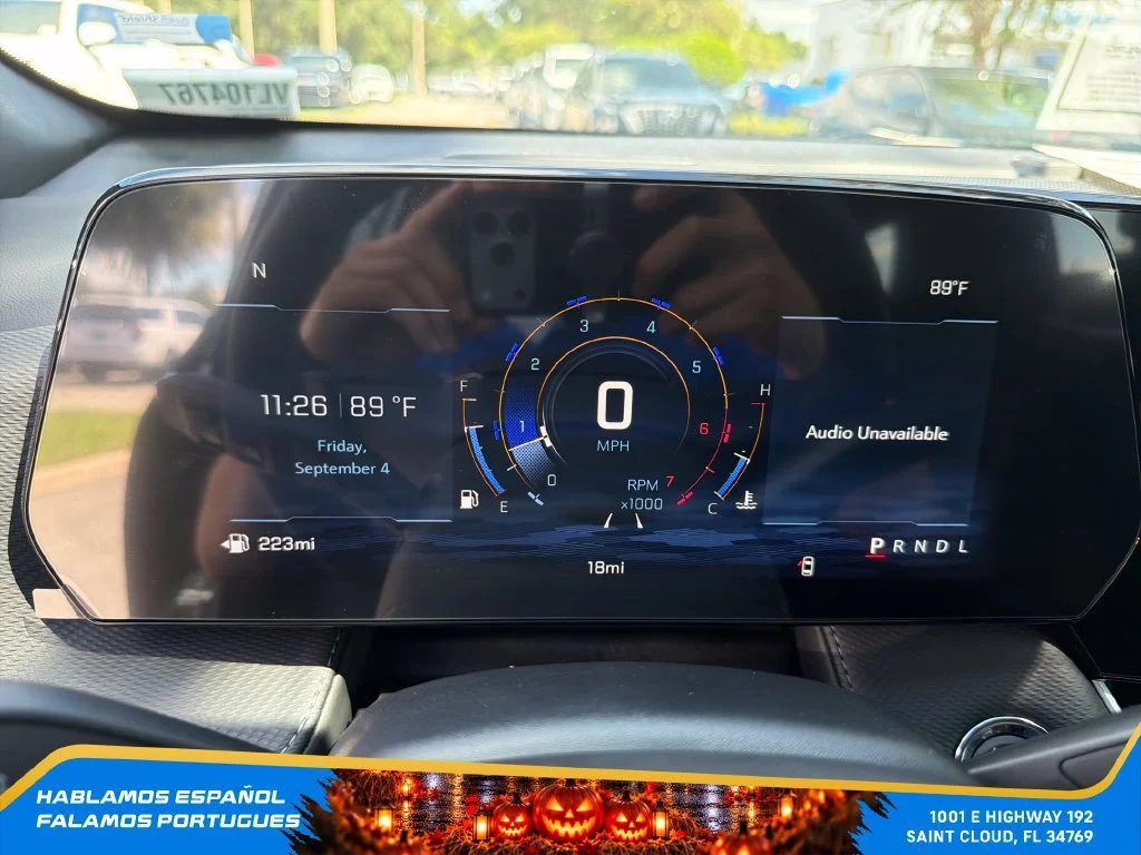 New 2027 Mosaic Black Metallic Chevrolet LT image 9