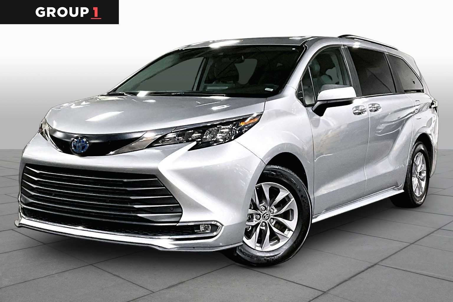 2024 Toyota Sienna XLE