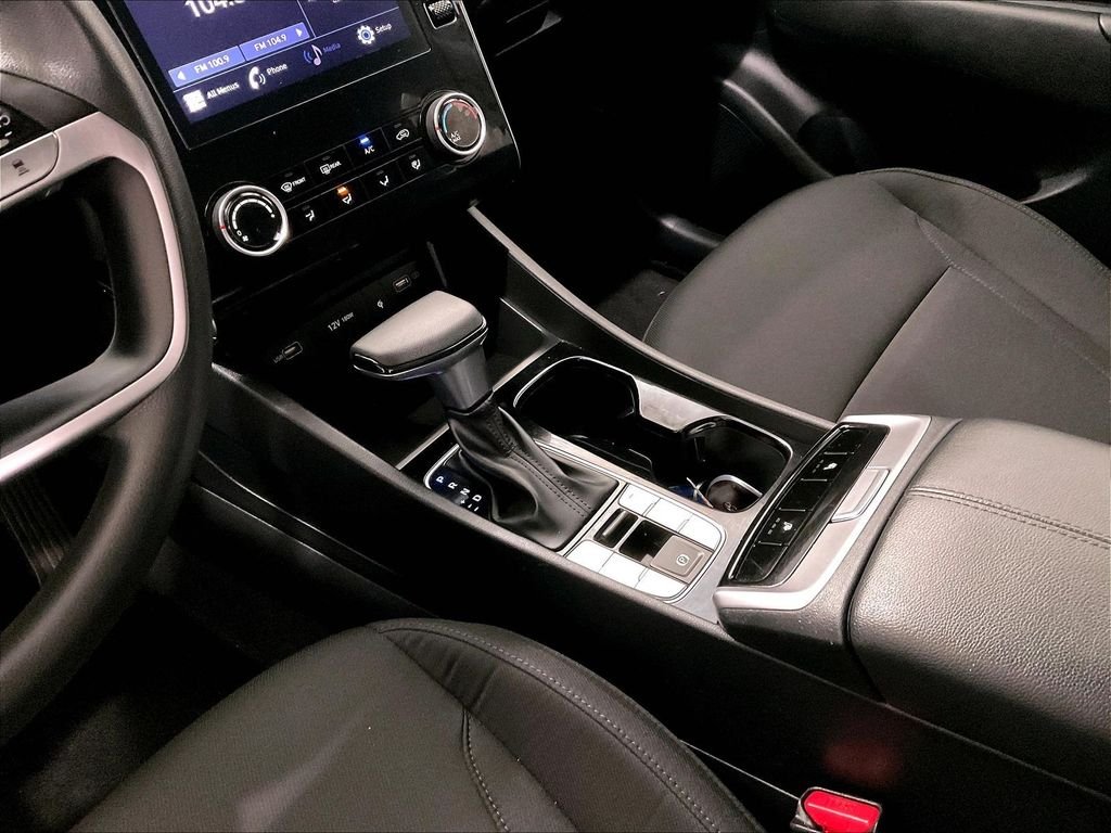 Used 2023 Amazon Gray Hyundai SEL image 20