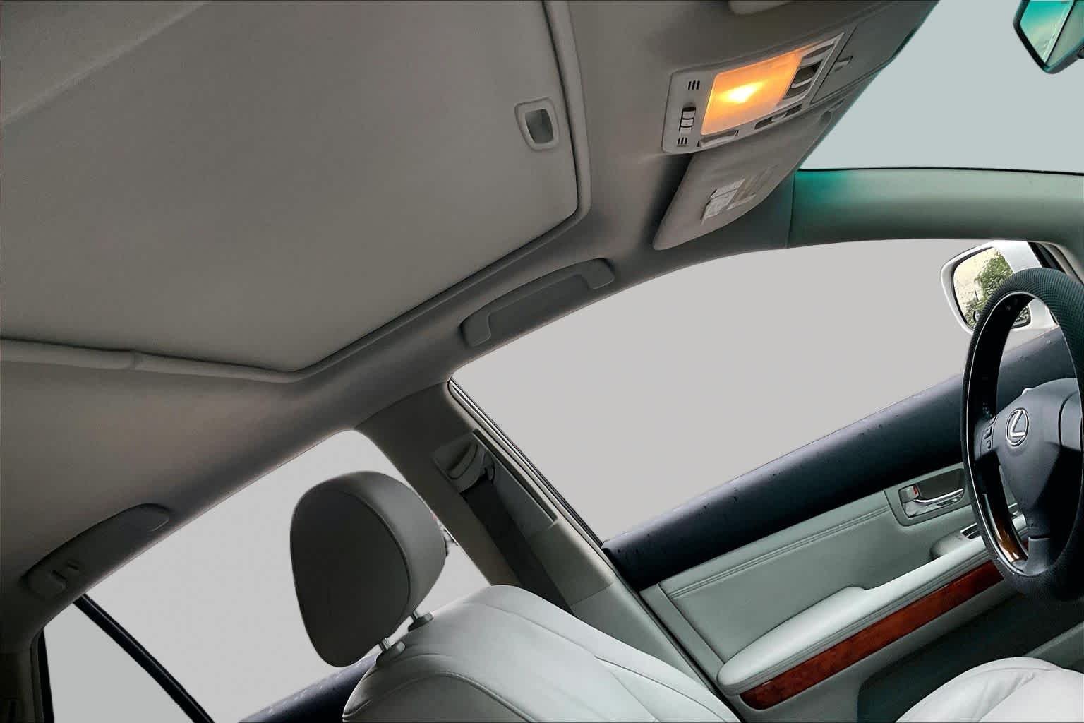 Used 2008 Crystal White Lexus  image 13