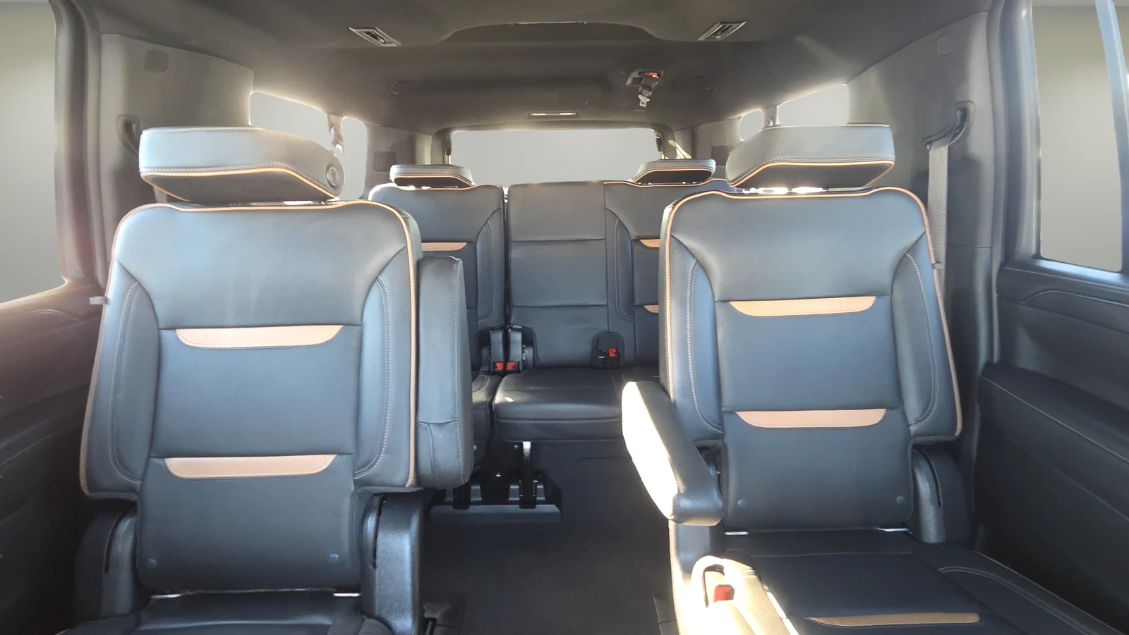 Used 2021 Black GMC AT4 image 36