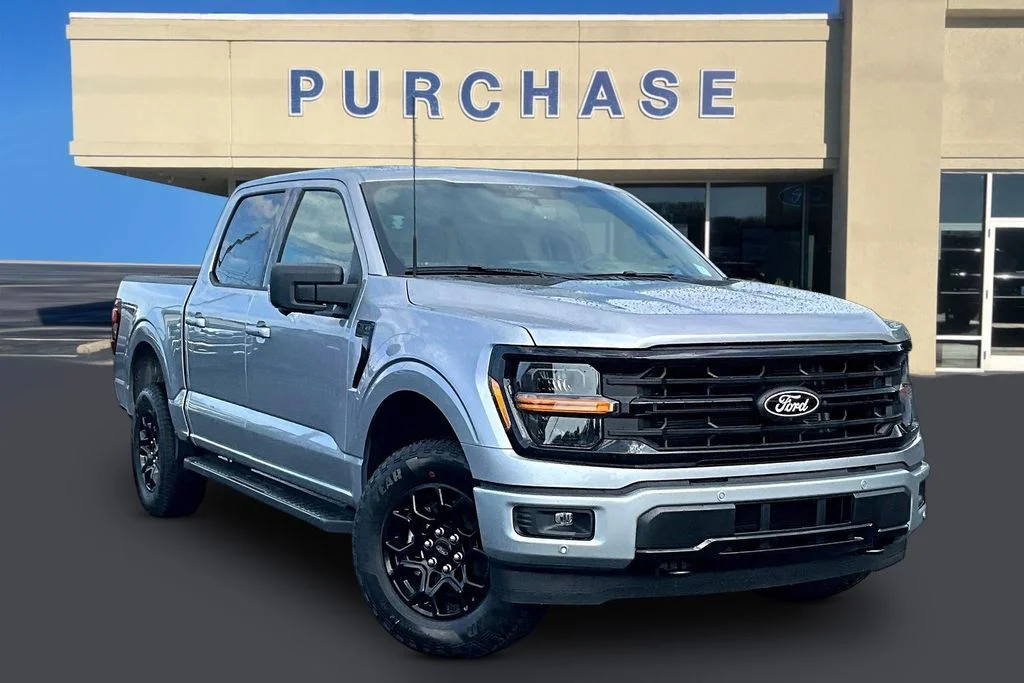 New 2026 Iconic Silver Metallic Ford XLT image 1