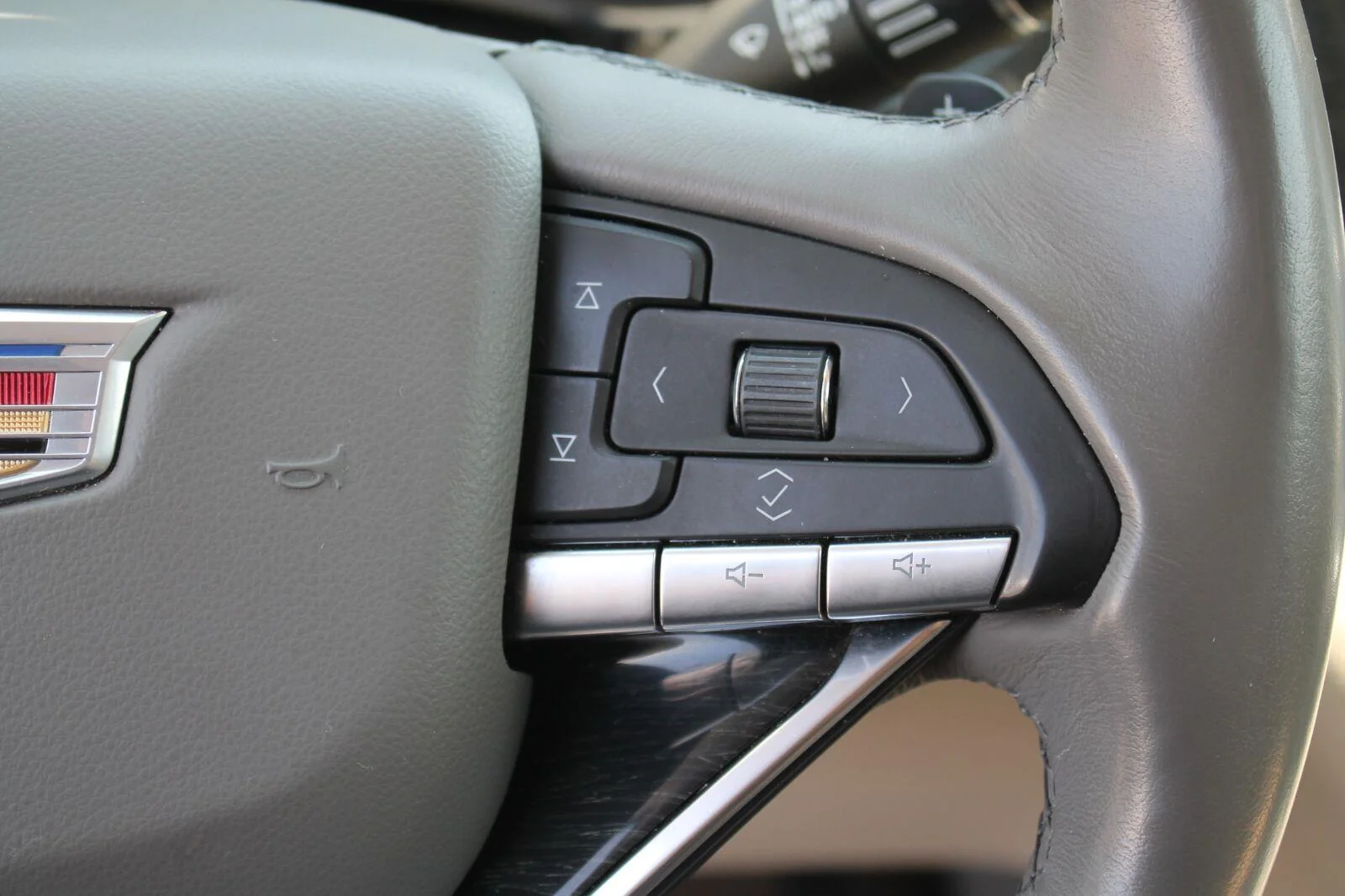 Used 2022 Latte Metallic Cadillac Premium Luxury image 18