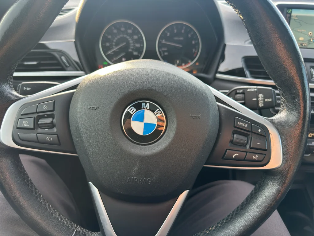 Used 2017 Mineral Gray Metallic BMW sDrive28i image 14