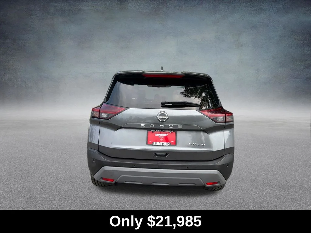 Used 2023 Gun Metallic Nissan SV image 4
