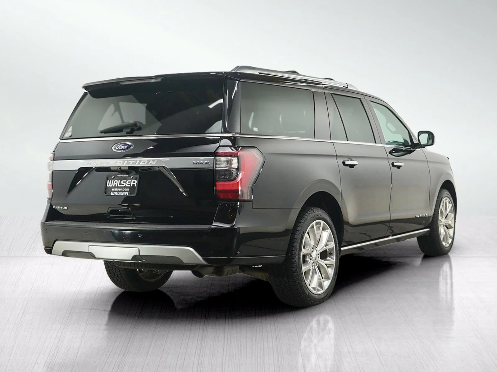 Used 2018 Shadow Black Ford Platinum image 5