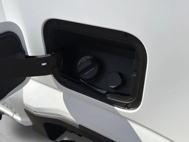 New 2026 Oxford White Ford F-250® XL image 22