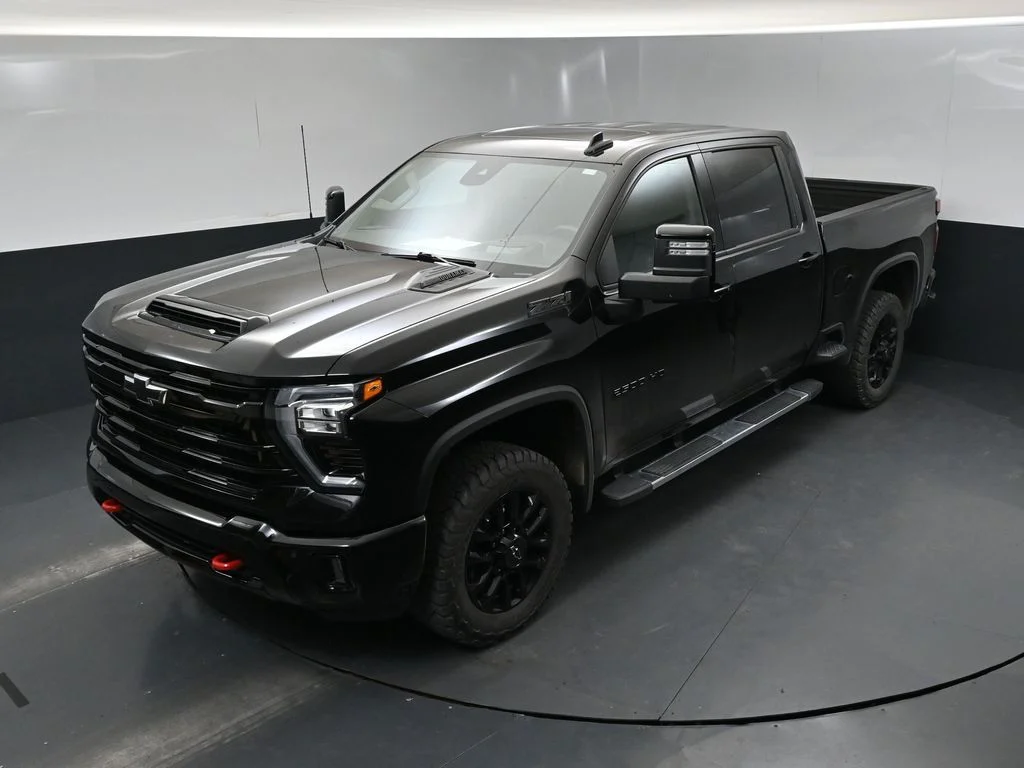 Used 2025 Black Chevrolet LTZ image 14