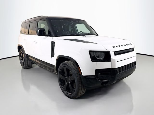 New 2026 Fuji White Land Rover X-Dynamic SE image 3