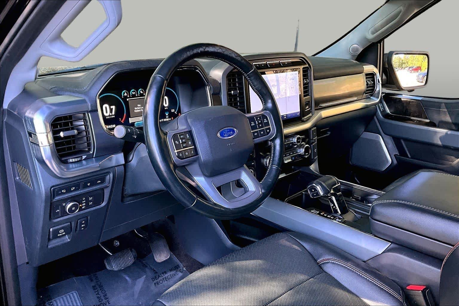 Used 2021 Agate Black Metallic Ford LARIAT image 17