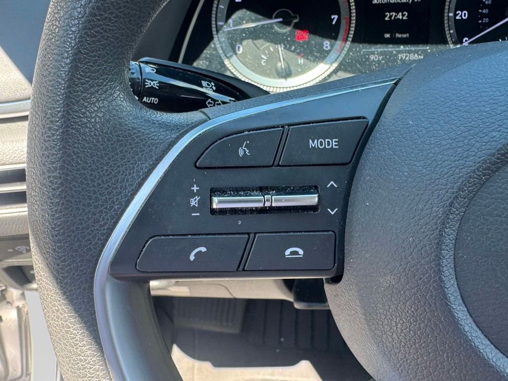 Used 2023 Silver Hyundai SEL image 20