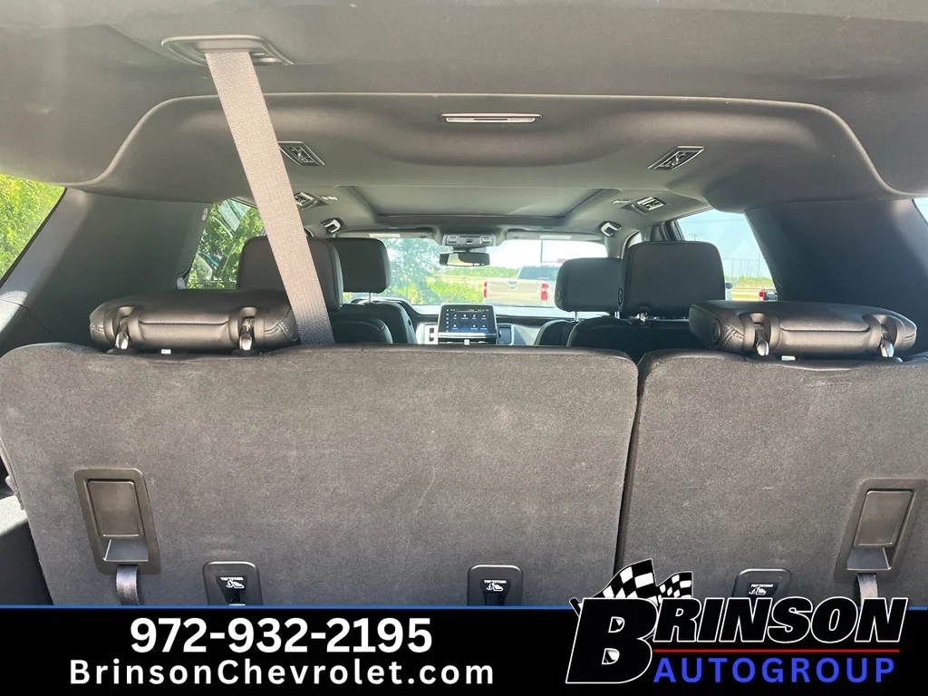 Used 2023 Black Chevrolet Z71 image 17