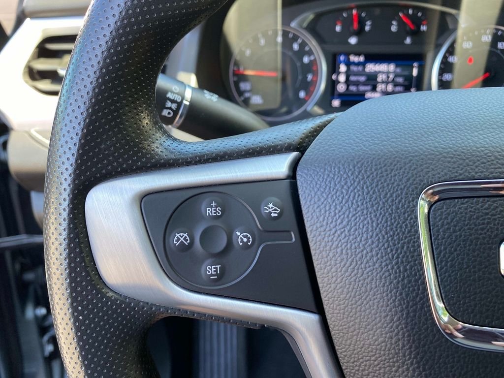 Used 2023 Silver GMC SLE image 19