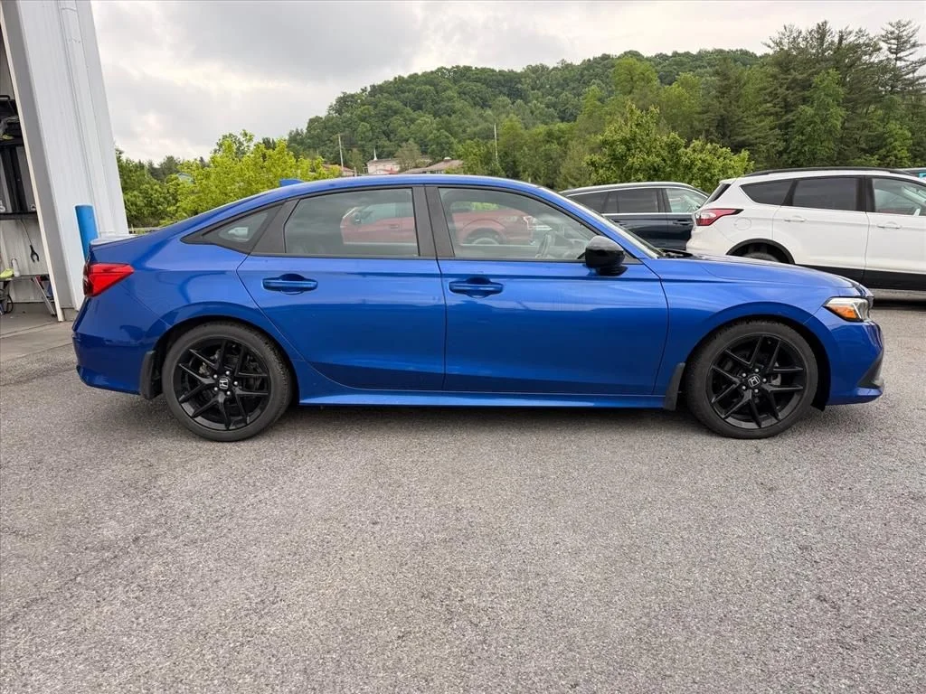 Used 2022 Blue Honda Sport image 11