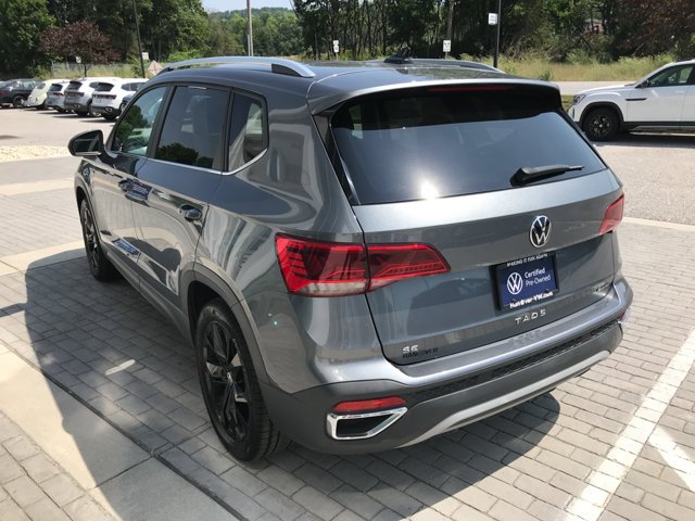Used 2022 Platinum Gray Metallic Volkswagen SE image 6