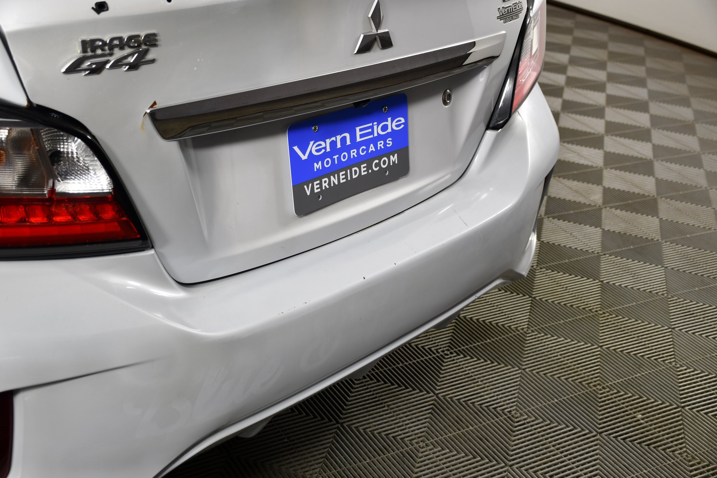 Used 2022 White Mitsubishi Black Edition image 15