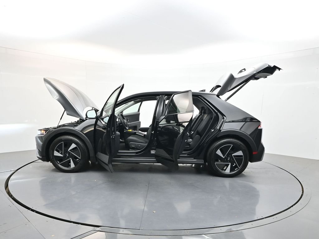 Used 2026 Abyss Black Hyundai SEL image 42