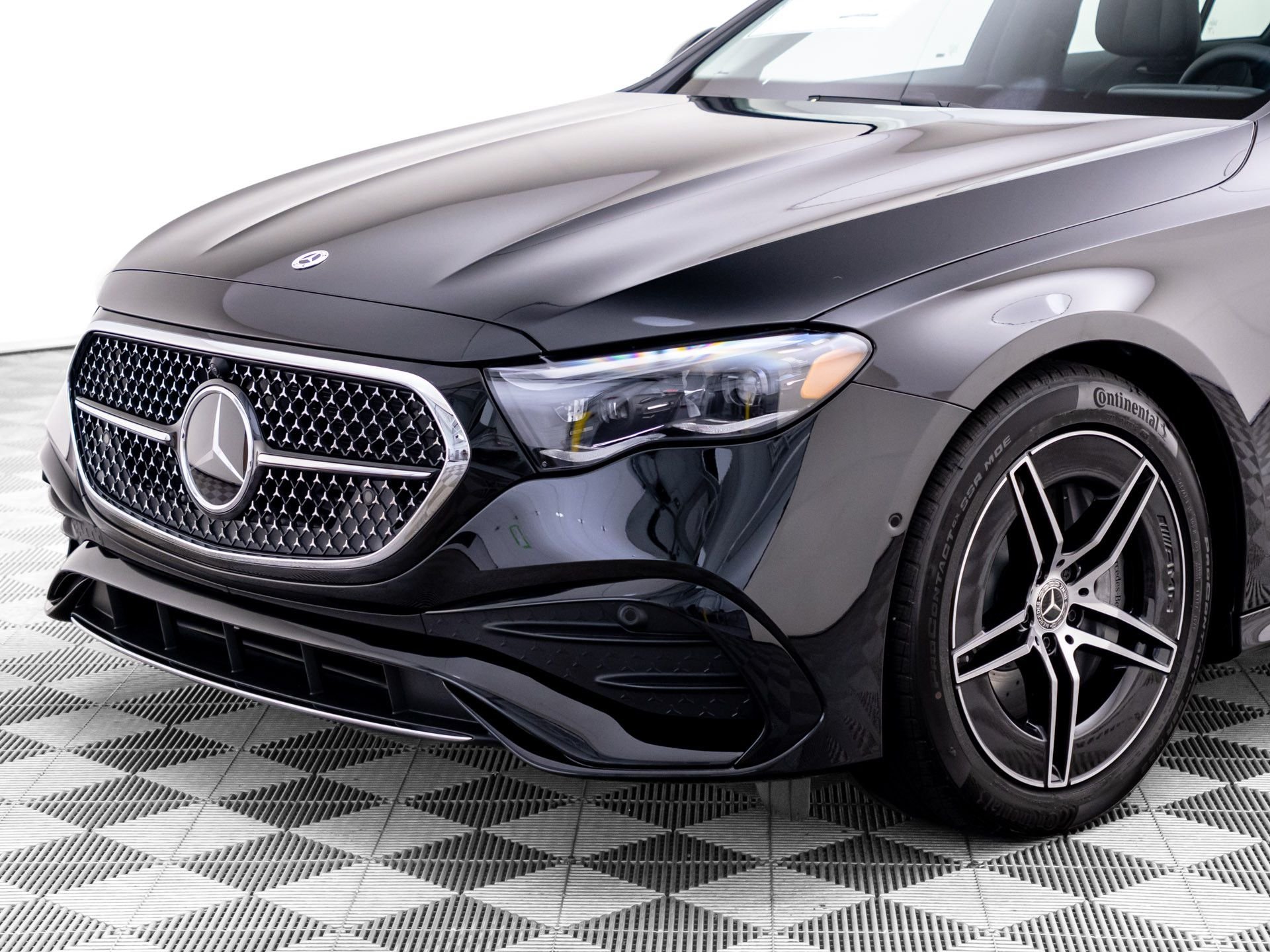 New 2027 Black Mercedes-Benz E 450 image 38