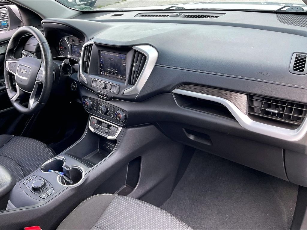 Used 2022 Quicksilver Metallic GMC SLE image 13