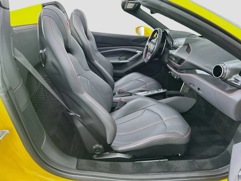 Used 2022 Giallo Modena Ferrari  image 26