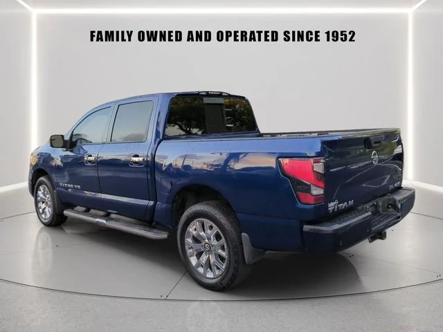Used 2020 Blue Nissan SL image 4