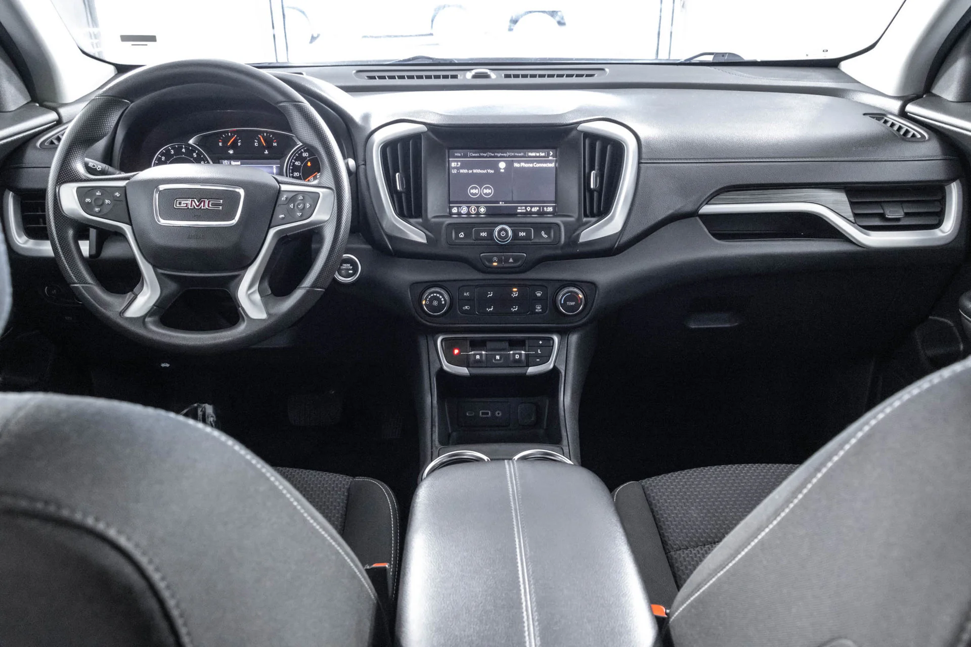 Used 2024 Ebony Twilight Metallic GMC SLE image 22