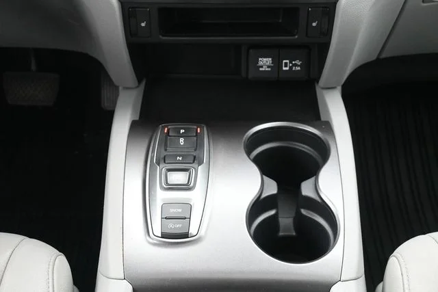 Used 2021 Gray Honda EX-L image 24