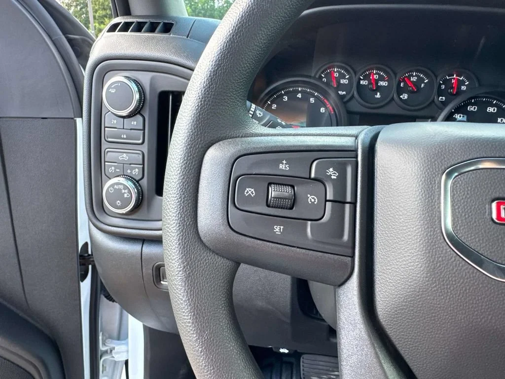 New 2026 Summit White GMC Pro image 35