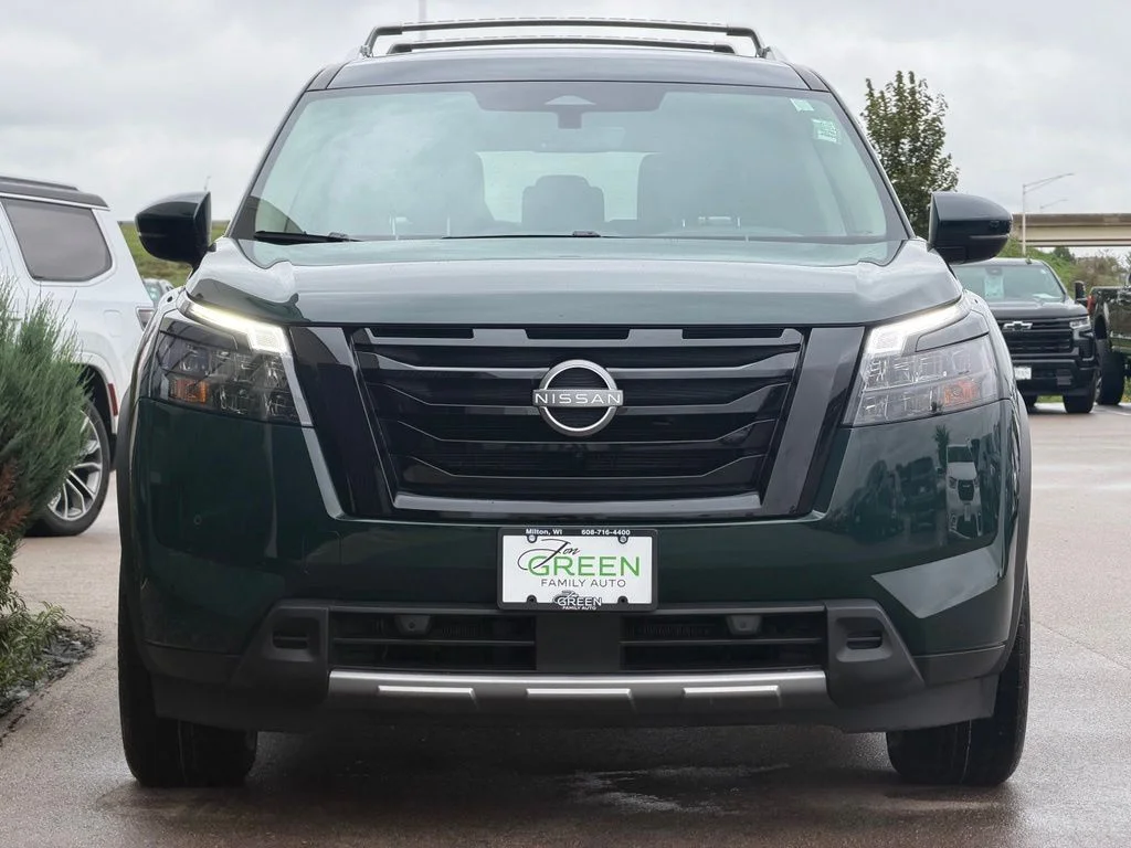 Used 2025 Black Nissan SL image 6