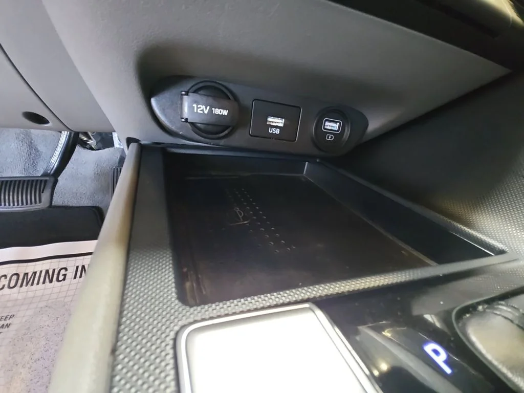 Used 2021 Silver Hyundai SEL image 34