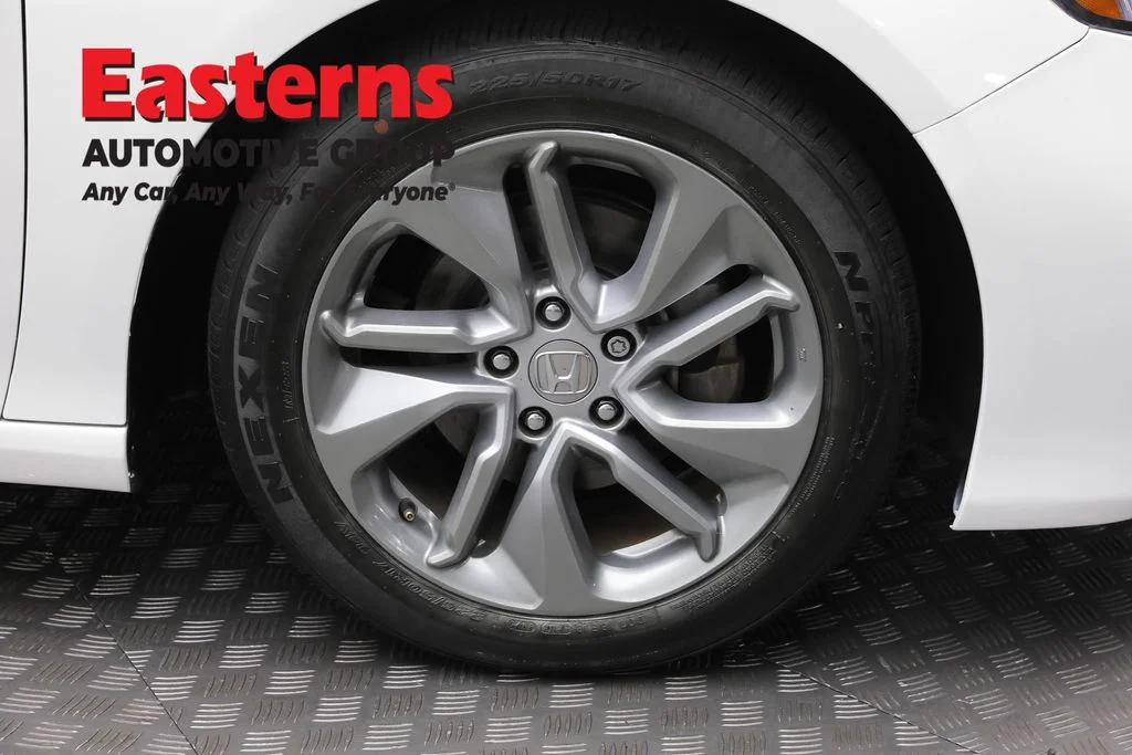 Used 2020 White Honda LX image 29