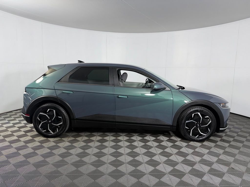 Used 2024 Green Hyundai SEL image 6