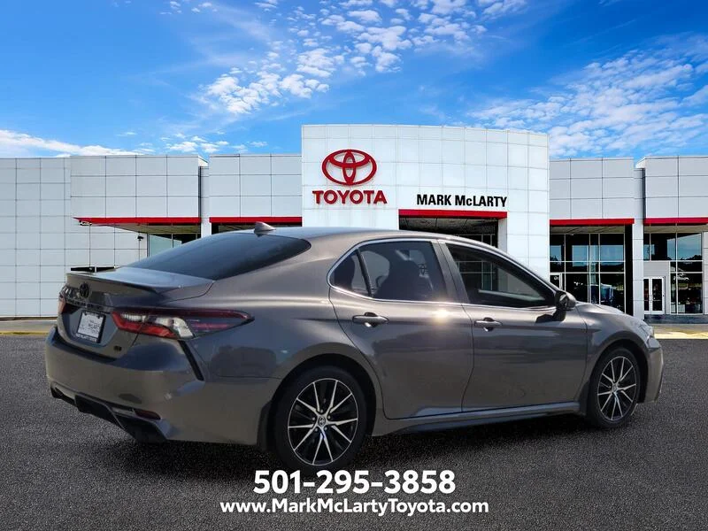Used 2022 Predawn Gray Mica TOYOTA SE AUTO image 5