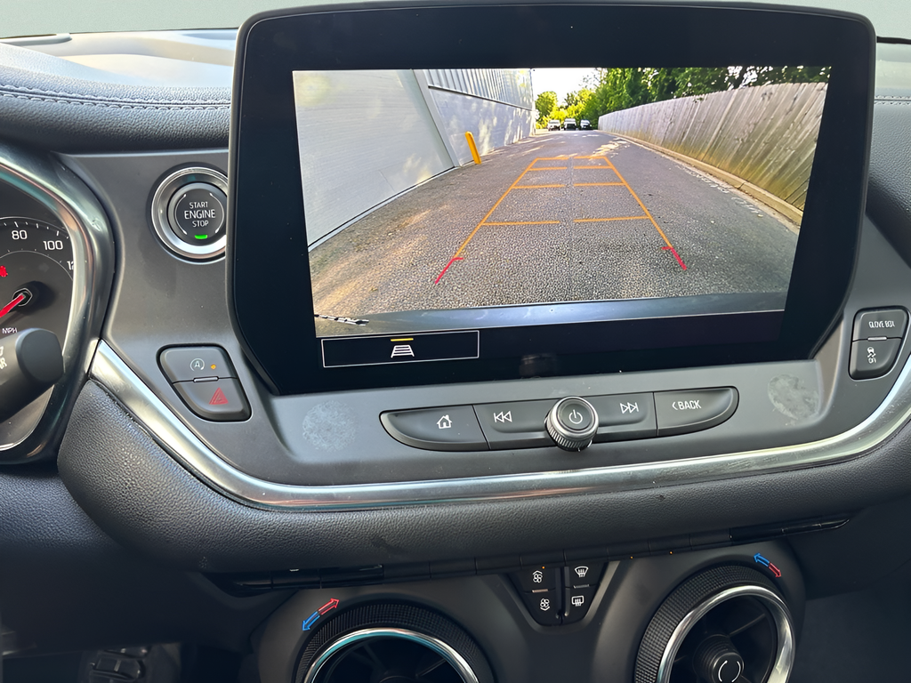 Used 2025 Gray Chevrolet LT image 26