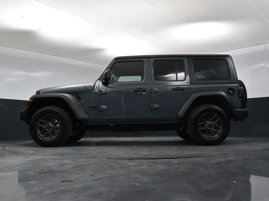 New 2026 Anvil Clearcoat Jeep Sport S image 27