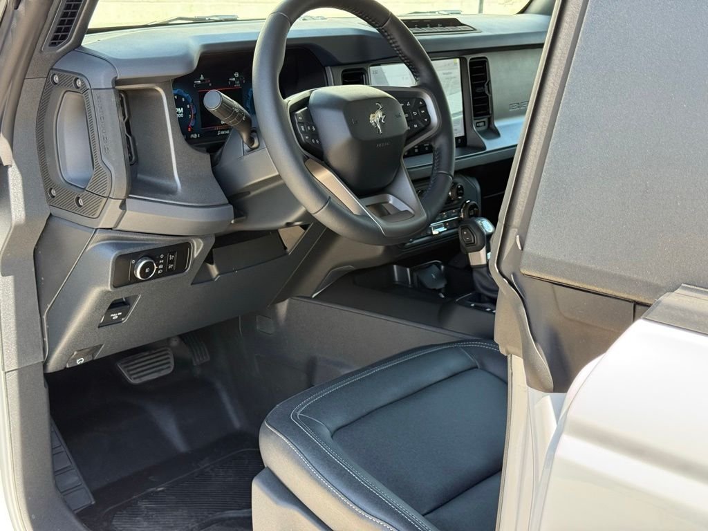 New 2026 Oxford White Ford Badlands® image 6