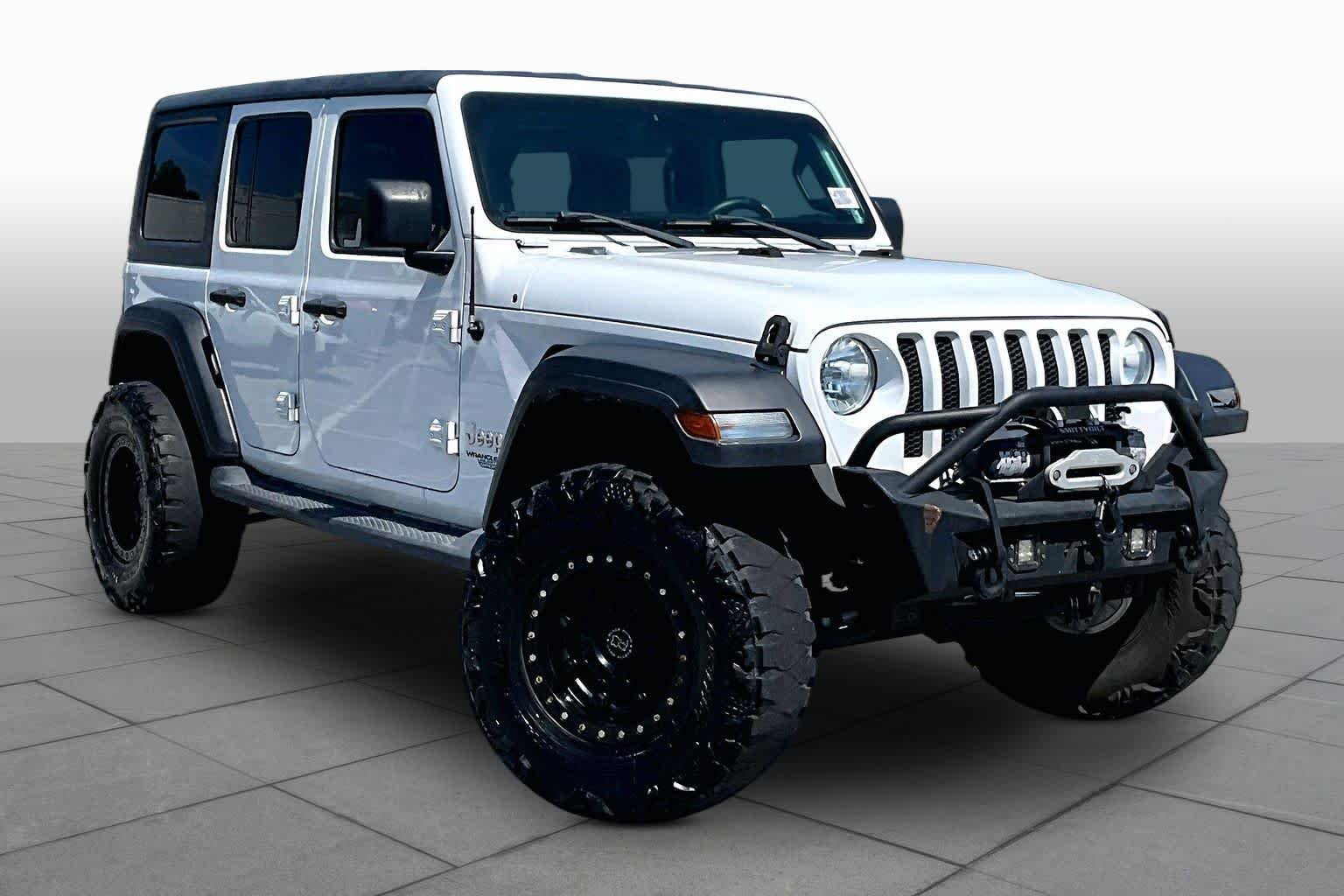 Used 2019 Bright White Clearcoat Jeep Sport S image 3
