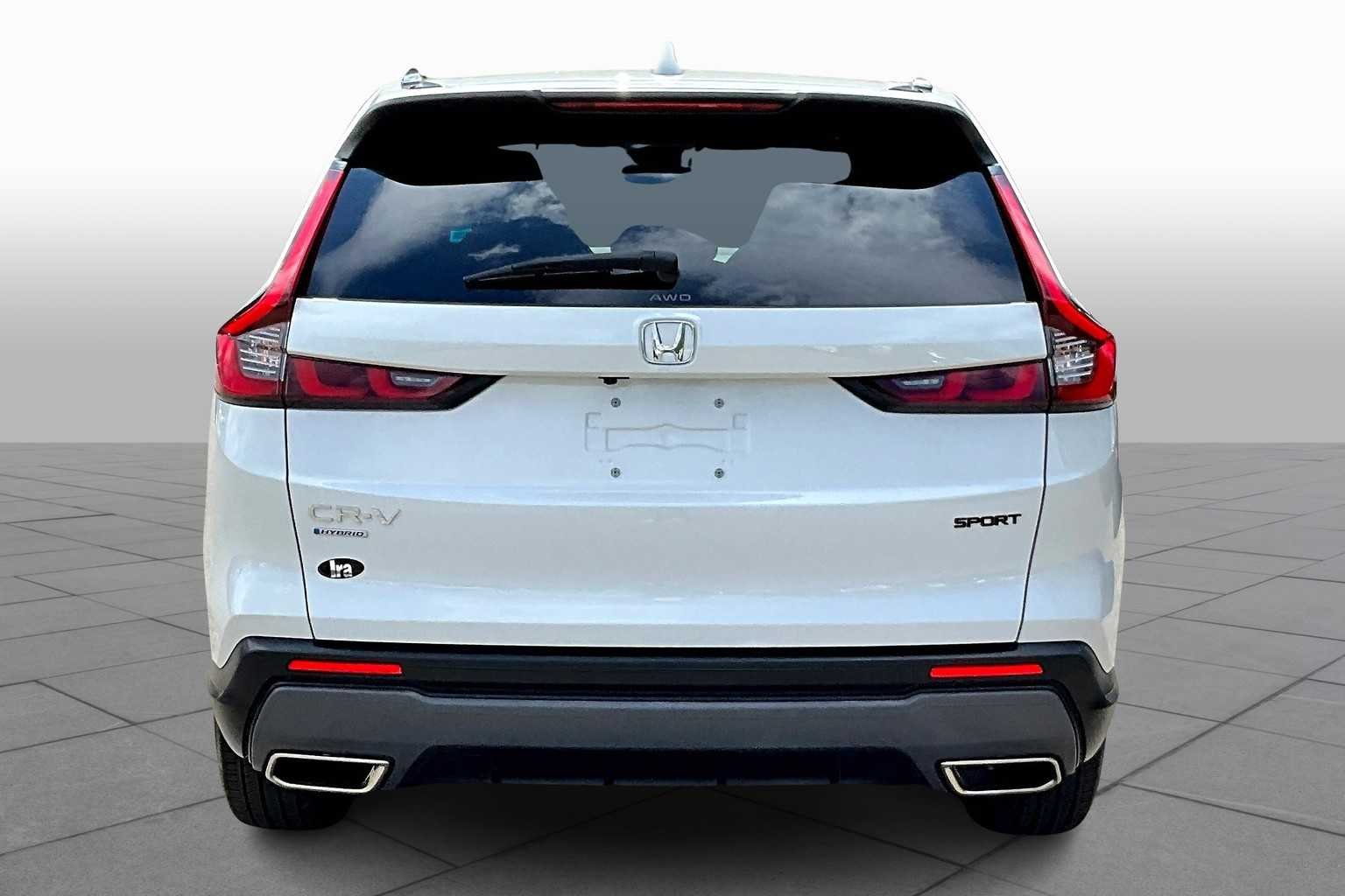 Used 2023 Platinum White Pearl Honda Sport image 5