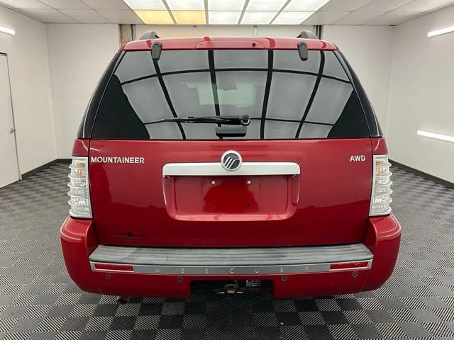 Used 2010  Mercury Base image 18
