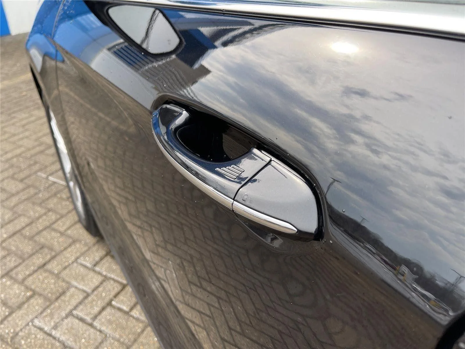 Used 2024 Agate Black Metallic Ford Titanium image 13