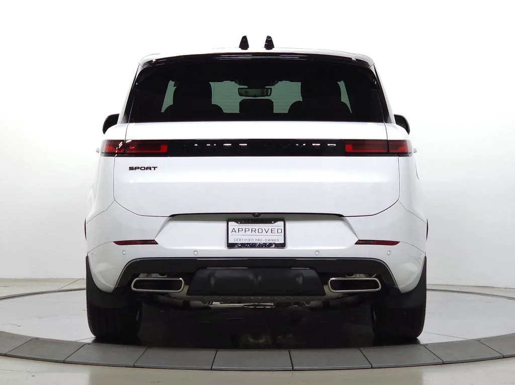 Certified Used 2025 White Land Rover Dynamic SE image 4