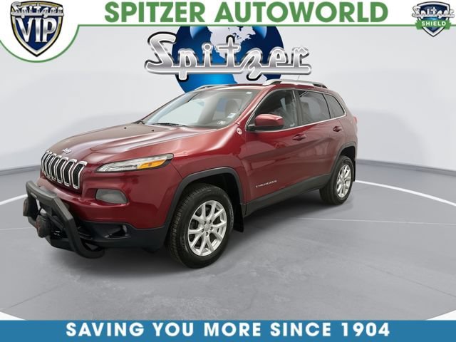 Used 2015 Deep Cherry Red Crystal Pearlcoat Jeep Latitude image 7