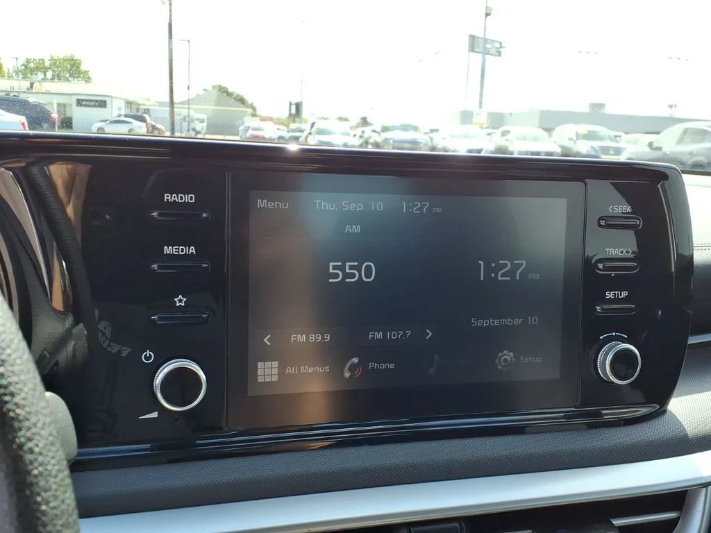 Used 2024 White Kia LXS image 18